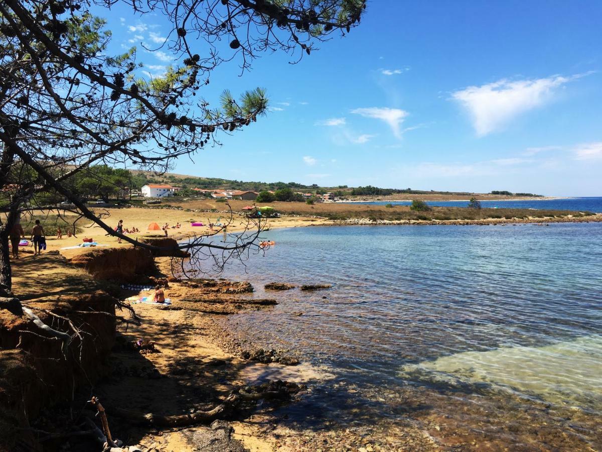 Apartment Azriel Vir Εξωτερικό φωτογραφία