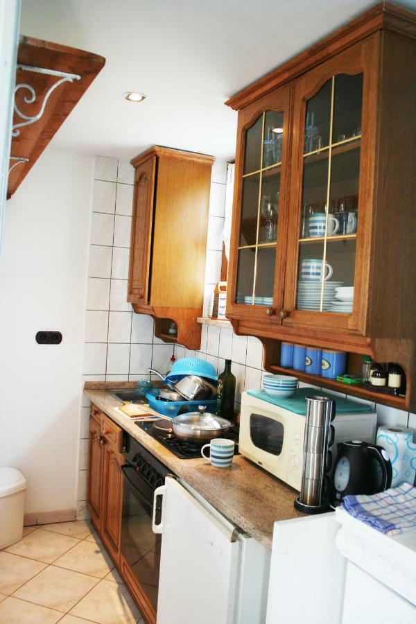 Apartment Azriel Vir Εξωτερικό φωτογραφία